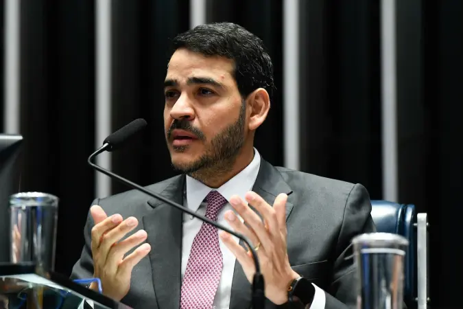 Senado sabatina Jorge Messias para STF
