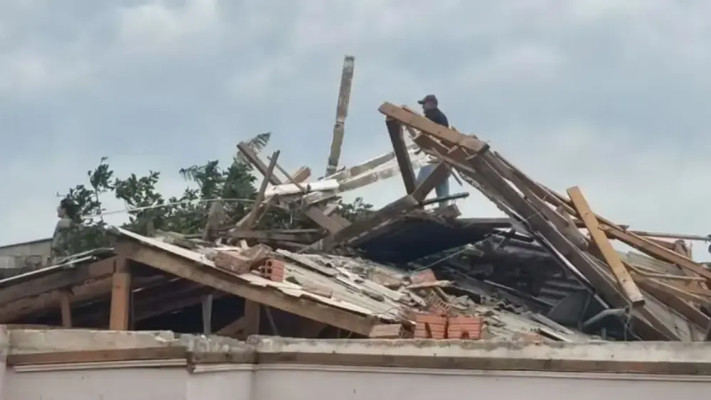 Temporal leva três cidades de SC a decretarem emergência